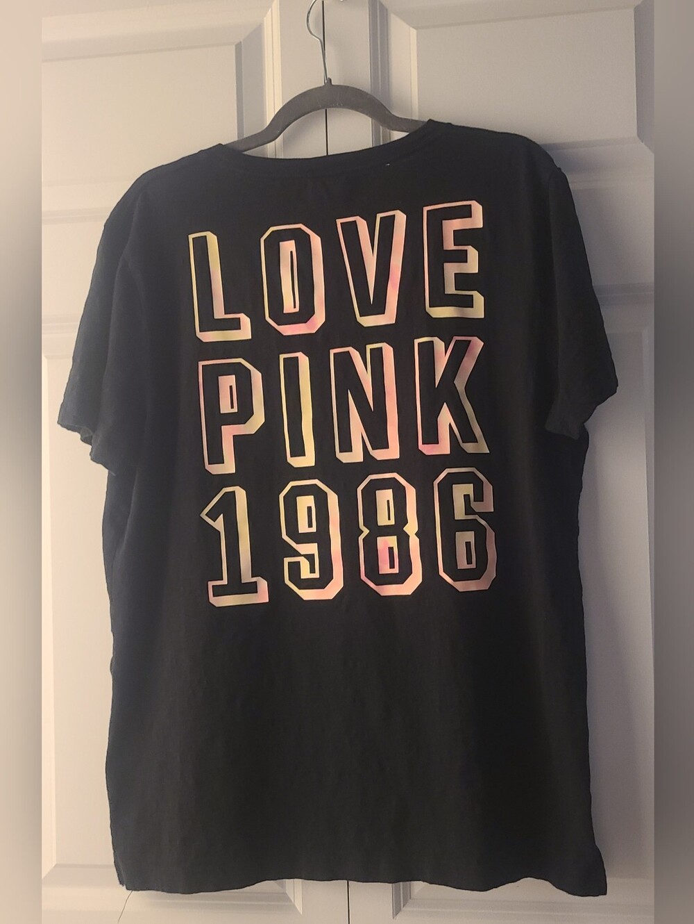 VS PINK Black Campus Tee Size Large Love PINK 1986